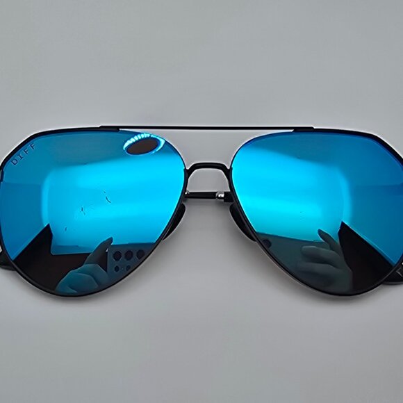 Diff Eyewear Dash Black Frame Polarized Blue Mirror Lens Aviator Sunglasses 61mm - Picture 13 of 16